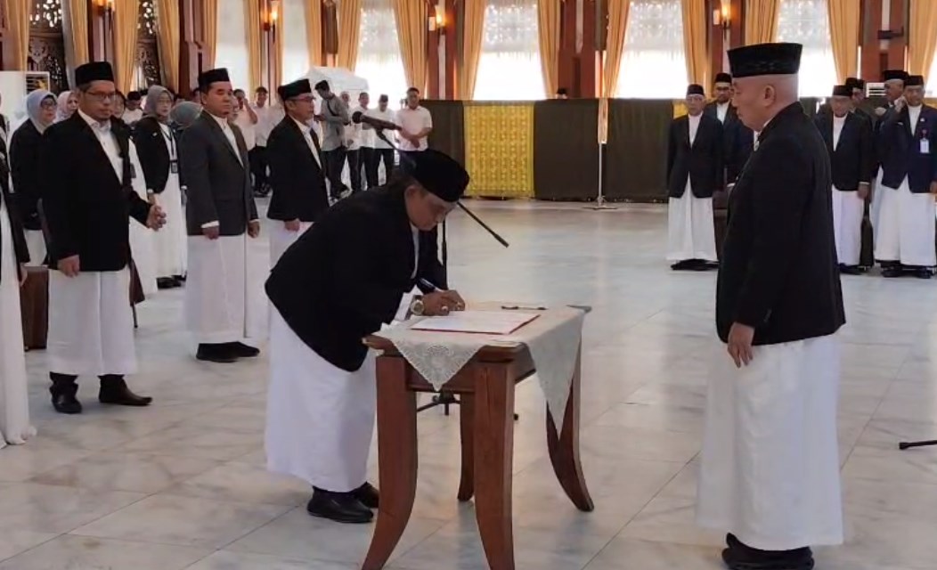 Gubernur Kalsel Reshuffle Pejabat Eselon II, Muhidin Tekankan Kinerja