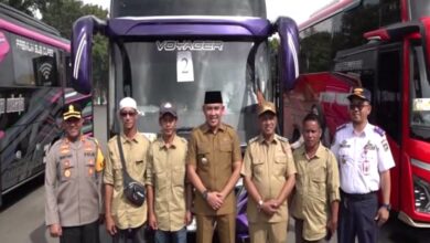 Bupati Tanah Laut Melepas Keberangkatan 123 Pemudik