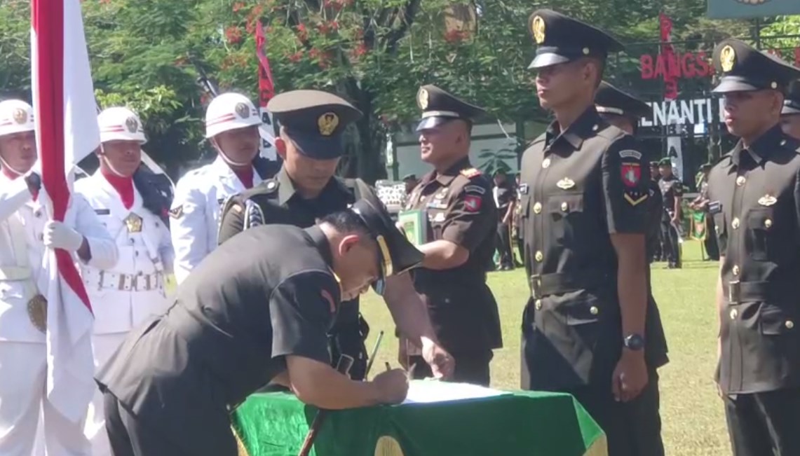 91 Prajurit TNI Lulus Diktukba, Tampilkan Simulasi Gangguan Keamanan