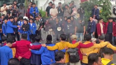 Aliansi Bemsi Kalsel Terlibat Aksi Saling Dorong Saat Unjuk Rasa