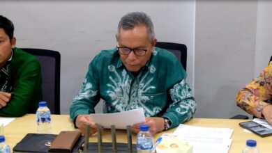 Wakil Ketua Komisi II H. Suripno Sumas