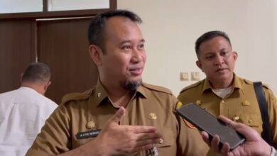 Kepala Dinas Fitri Hernadi