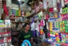 Harga Plastik Naik Hampir 50 Persen