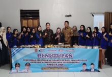Warga Padang Panjang Dibekali Keterampilan Bakery Hingga Frozen Food