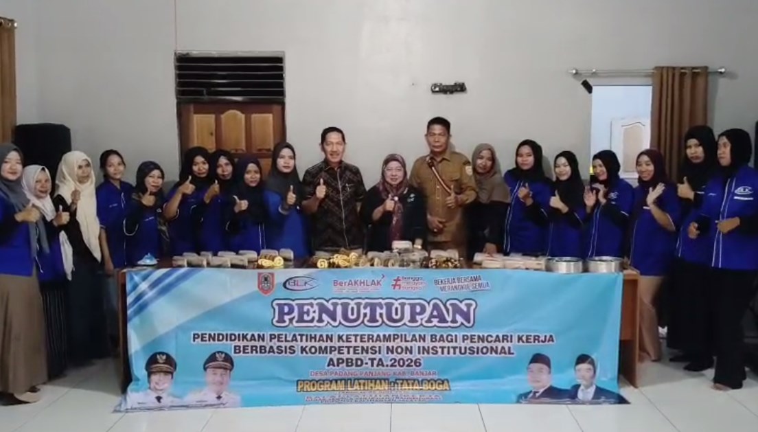 Warga Padang Panjang Dibekali Keterampilan Bakery Hingga Frozen Food