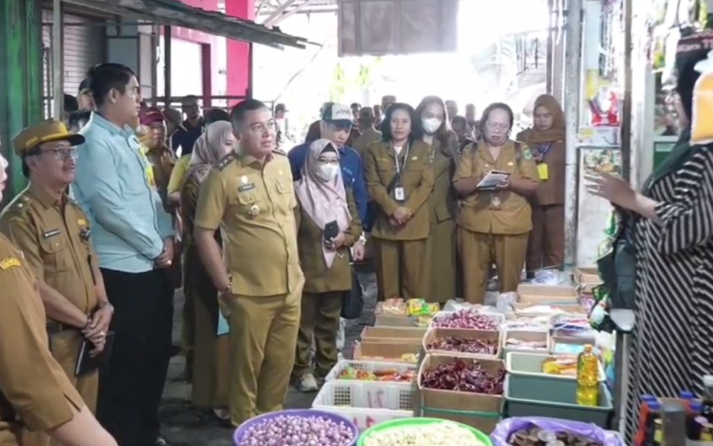 Wabup Kapuas Pantau Pasar Blok R, Jaga Stabilitas Harga Pangan