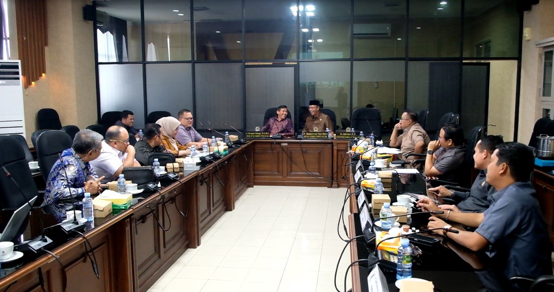 DPRD Jambi Dalami Penyusunan Perda Ekonomi Kreatif ke Rumah Banjar