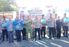 Polda Kalsel Salurkan 2.244 Paket Sembako bagi Warga Kurang Mampu