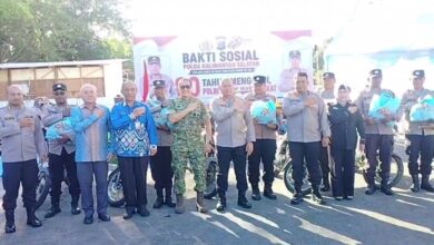 Polda Kalsel Salurkan 2.244 Paket Sembako bagi Warga Kurang Mampu