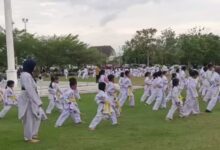 Tingkatkan Skill, Ratusan Karateka Banjarbaru Latihan Bersama di Halaman Kantor Gubernur