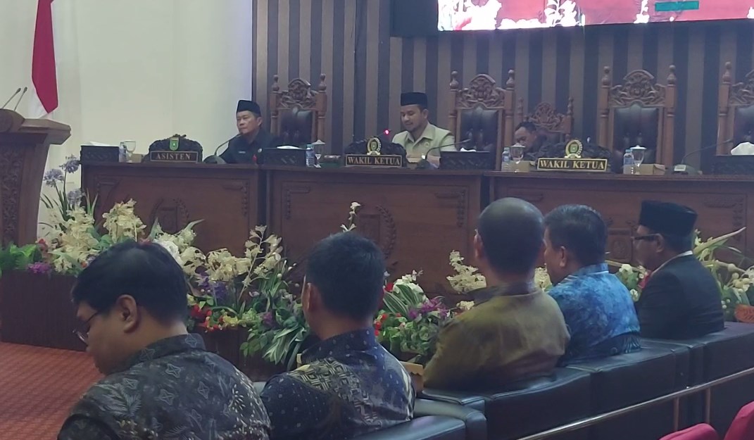 DPRD Tanah Bumbu Gelar Paripurna Penyampaian LPJ APBD 2025