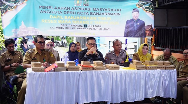 Reses, Fery Hidayat Serap Aspirasi Warga Karang Mekar dan Sungai Bilu