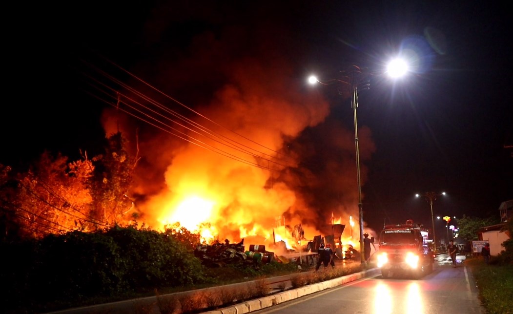 gudang pengepul rongsokan