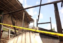 Rumah Lama Kosong Terbakar