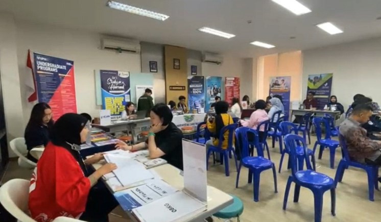 MKS Kenalkan 13 Kampus ke Para Siswa