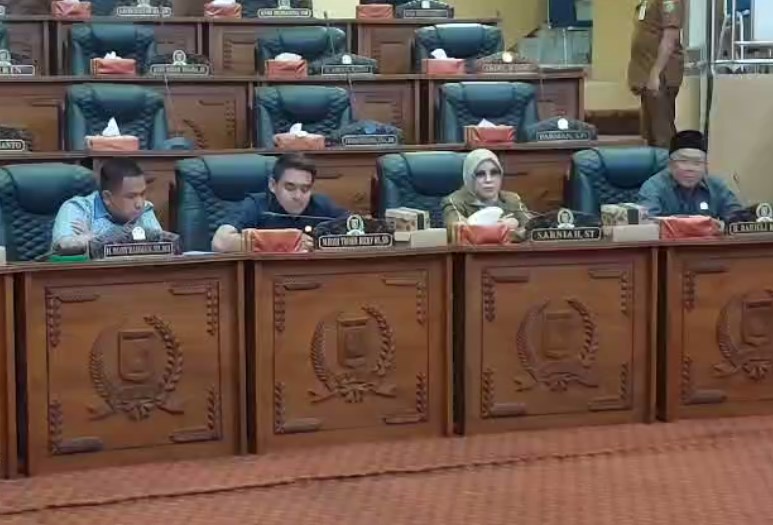 Rapat gabungan digelar DPRD Tanah Bumbu, bersama sejumlah pihak terkait dan perwakilan warga Desa Dadap Kusan Raya