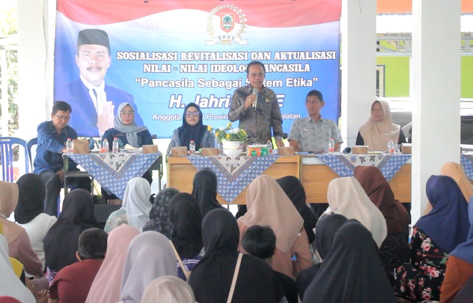 Cegah Karhutla, H. Jahrian Janjikan Bantuan Mesin Pompa Air ke Warga Desa