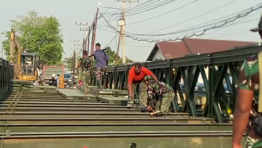Jembatan Bailey di Mantuil