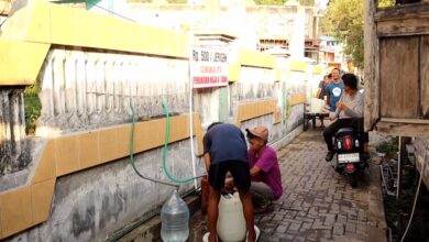 Sumur Bor Selamatkan Warga dari Krisis Air