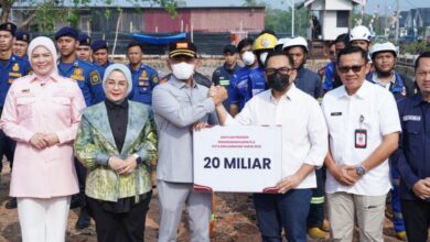 Rifqinizamy simbolis bantuan karhutla