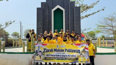 DPD Golkar Kalsel Gelar Ziarah ke Makam Pahlawan dan Pendahulu