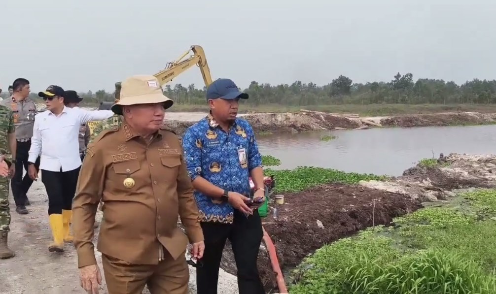 Gubernur Muhidin Gagas Embung Mini