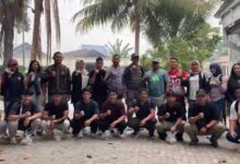 14 atlet gulat gaya bebas Kalimantan Selatan bersama sejumlah pelatih diberangkatkan ke Malaysi
